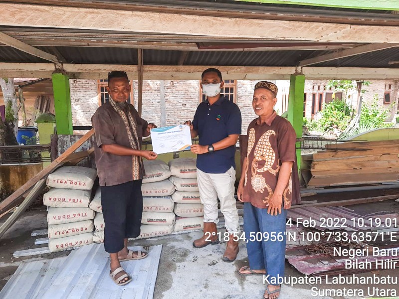 Bantuan Material Bangunan Untuk Renovasi Masjid Al-Iman